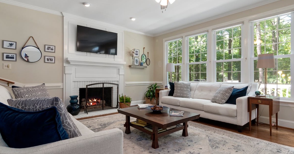 Top 5 Reasons to Choose Fiberglass Windows