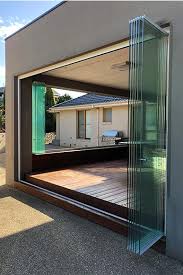 5 Ways Frameless Glass Doors Elevate Your Home’s Architectural Style